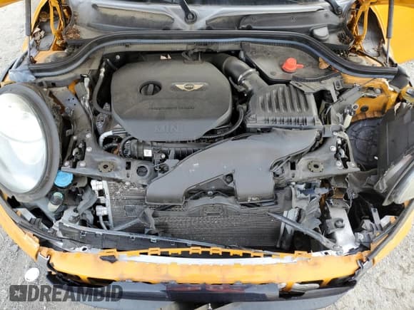 ✅ 2017 MINI Convertible Cooper • VIN: WMWWG5C58H3C20183 • Lot: 92155665. Wystawiony na Copart z przebiegiem 70 166 mil. Bezpłatny archiwum sprzedaży aukcyjnych z USA i szczegółowy raport historii pojazdu na DreamBid. Zdjęcie 11.