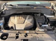 ✅ 2017 Hyundai Santa Fe SE • VIN: KM8SNDHF6HU224058 • Lot: 92270305. Listed on Copart with 142,941 mi. Free auction sales archive from the USA and detailed vehicle history report at DreamBid. Image 7.