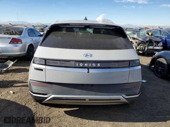 ✅ 2022 Hyundai Ioniq 5 SEL • VIN: KM8KNDAF7NU102394 • Lot: 80908834. Wystawiony na Copart z przebiegiem 3 946 mil mil. Skorzystaj z bezpłatnego archiwum sprzedaży aukcyjnych z USA i zobacz szczegółowy raport historii pojazdu na DreamBid. Zdjęcie 6.