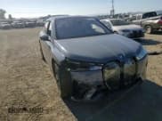 ✅ 2024 BMW iX xDrive50 • VIN: WB523CF05RCP06462 • Lot: 69341644. Wystawiony na Copart z przebiegiem 17 245 mil. Bezpłatny archiwum sprzedaży aukcyjnych z USA i szczegółowy raport historii pojazdu na DreamBid. Zdjęcie 10.