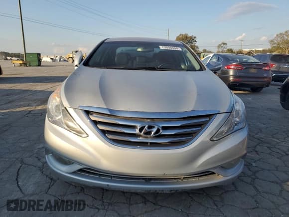 ✅ 2014 Hyundai Sonata SE • VIN: 5NPEC4AC6EH855440 • Lot: 73000904. Listed on Copart with 116,146 mi. Free auction sales archive from the USA and detailed vehicle history report at DreamBid. Image 5.
