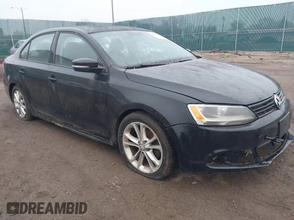 ✅ 2014 Volkswagen Jetta SE • VIN: 3VWD17AJ9EM234976 • Lot: 43764469. Wystawiony na IAAI z przebiegiem 154 814 mil. Bezpłatny archiwum sprzedaży aukcyjnych z USA i szczegółowy raport historii pojazdu na DreamBid. Zdjęcie 1.