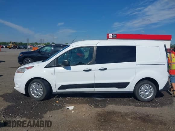 ✅ 2018 Ford Transit Connect XLT • VIN: NM0LS7F76J1377283 • Lot: 42222008. Wystawiony na IAAI z przebiegiem 140 667 mil. Bezpłatny archiwum sprzedaży aukcyjnych z USA i szczegółowy raport historii pojazdu na DreamBid. Zdjęcie 14.