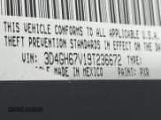 ✅ 2009 Dodge Journey R/T • VIN: 3D4GH67V19T236672 • Lot: 43389452. Wystawiony na IAAI z przebiegiem 122 439 mil. Bezpłatny archiwum sprzedaży aukcyjnych z USA i szczegółowy raport historii pojazdu na DreamBid. Zdjęcie 9.