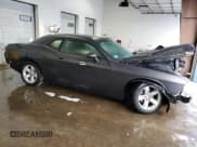 ✅ 2014 Dodge Challenger SXT • VIN: 2C3CDYAG3EH204035 • Lot: 88361975. Wystawiony na Copart z przebiegiem 168 227 mil. Bezpłatny archiwum sprzedaży aukcyjnych z USA i szczegółowy raport historii pojazdu na DreamBid. Zdjęcie 4.