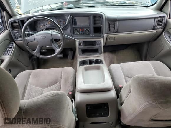 ✅ 2004 Chevrolet Suburban LT • VIN: 3GNEC16T34G196660 • Лот: 55841965. Опубликован ранее на Copart с пробегом Не указан. Бесплатный доступ к архиву аукционных продаж из США и подробный отчёт об истории автомобиля на DreamBid. Изображение 8.