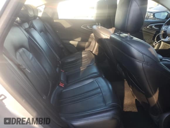 ✅ 2016 Chrysler 200 Limited • VIN: 1C3CCCAB3GN188343 • Lot: 91175815. Listed on Copart with 116,844 mi. Free auction sales archive from the USA and detailed vehicle history report at DreamBid. Image 10.