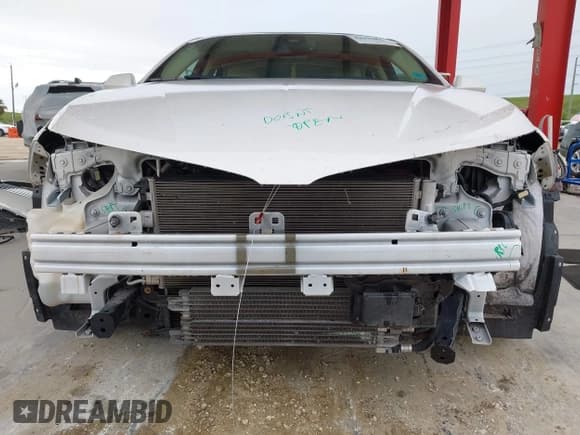 ✅ 2014 Lincoln MKZ Hybrid • VIN: 3LN6L2LU2ER817257 • Lot: 43149857. Listed on IAAI with 117,590 mi. Free auction sales archive from the USA and detailed vehicle history report at DreamBid. Image 6.