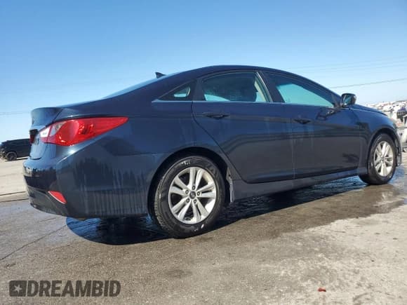 ✅ 2014 Hyundai Sonata GLS • VIN: 5NPEB4AC8EH935213 • Lot: 86513615. Listed on Copart with 66,006 mi. Free auction sales archive from the USA and detailed vehicle history report at DreamBid. Image 3.