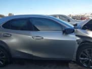 ✅ 2019 Lexus UX 250h • VIN: JTHU9JBH6K2000266 • Лот: 41387494. Опубликован ранее на IAAI с пробегом 38 378 миль. Бесплатный доступ к архиву аукционных продаж из США и подробный отчёт об истории автомобиля на DreamBid. Изображение 13.