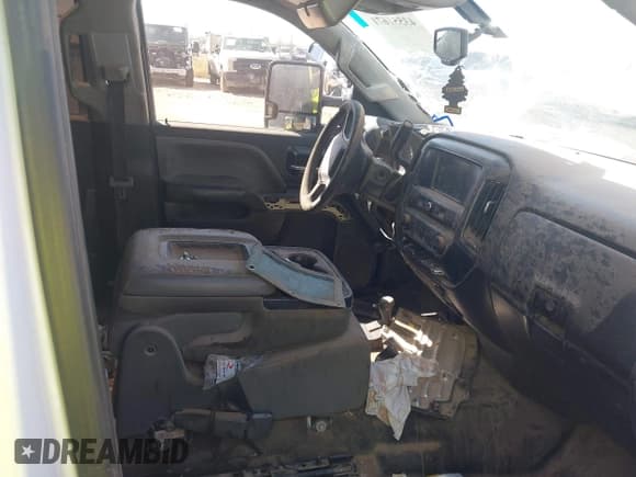 ✅ 2018 Chevrolet Silverado 2500HD Work Truck • VIN: 1GC1KUEY9JF210583 • Лот: 43551671. Опубликован ранее на IAAI с пробегом Не указан. Бесплатный доступ к архиву аукционных продаж из США и подробный отчёт об истории автомобиля на DreamBid. Изображение 5.