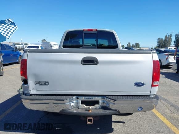 ✅ 1998 Ford F-150 • VIN: 1FTZX17W9WNA63452 • Lot: 43474139. Wystawiony na IAAI z przebiegiem 186 589 mil. Bezpłatny archiwum sprzedaży aukcyjnych z USA i szczegółowy raport historii pojazdu na DreamBid. Zdjęcie 16.