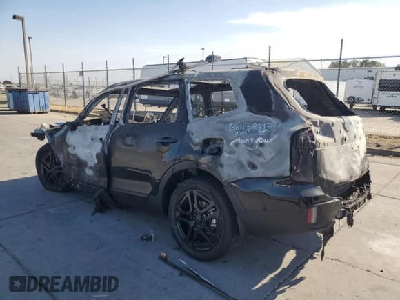 ✅ 2025 Kia Telluride SX-Prestige X-Line • VIN: 5XYP5DGC6SG673248 • Lot: 71287865. Wystawiony na Copart z przebiegiem Nie podano. Bezpłatny archiwum sprzedaży aukcyjnych z USA i szczegółowy raport historii pojazdu na DreamBid. Zdjęcie 2.