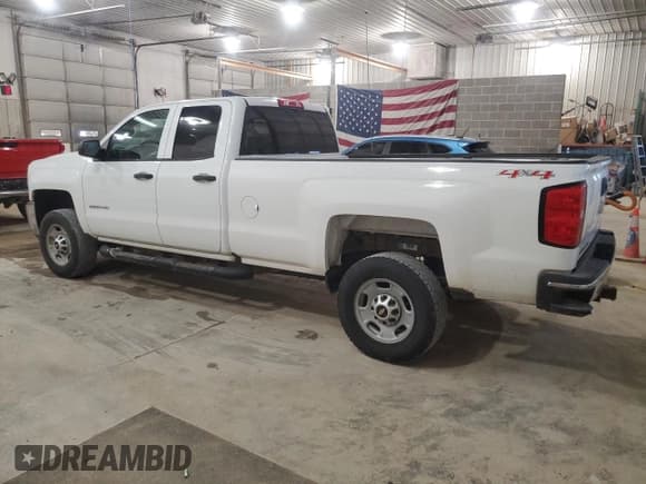 ✅ 2017 Chevrolet Silverado 2500HD Work Truck • VIN: 1GC2KUEG7HZ297713 • Lot: 49738265. Wystawiony na Copart z przebiegiem 142 889 mil. Bezpłatny archiwum sprzedaży aukcyjnych z USA i szczegółowy raport historii pojazdu na DreamBid. Zdjęcie 2.