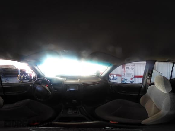 ✅ 2000 Jeep Grand Cherokee Laredo • VIN: 1J4GW48S3YC197566 • Лот: 43783685. Опубликован ранее на IAAI с пробегом 257 472 миль. Бесплатный доступ к архиву аукционных продаж из США и подробный отчёт об истории автомобиля на DreamBid. Изображение 19.