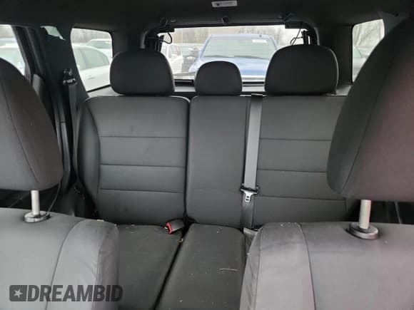 ✅ 2011 Ford Escape XLT • VIN: 1FMCU9DG3BKB02652 • Лот: 92449615. Опубликован ранее на Copart с пробегом 226 687 миль. Бесплатный доступ к архиву аукционных продаж из США и подробный отчёт об истории автомобиля на DreamBid. Изображение 10.