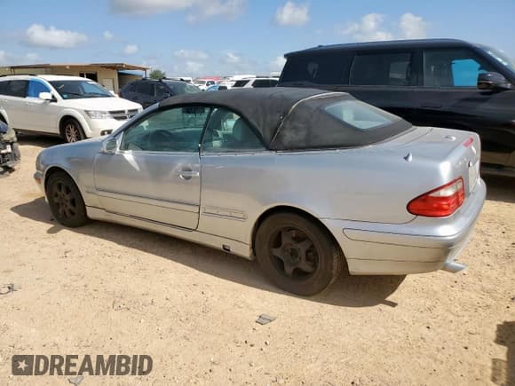 ✅ 2000 Mercedes-Benz CLK 320/430 • VIN: WDBLK65G4YT035553 • Lot: 60086865. Wystawiony na Copart z przebiegiem Nie podano. Bezpłatny archiwum sprzedaży aukcyjnych z USA i szczegółowy raport historii pojazdu na DreamBid. Zdjęcie 2.