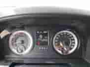 2018 Ram 1500 Tradesman z VIN 1C6RR6FT1JS315582, wystawiony jako IAAI lot #43103479 z przebiegiem 105 776 mil mil oraz . Historia ofert i sprzedaży dostępna na DreamBid. Obrazek 7.