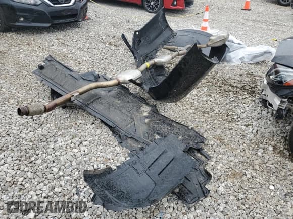 ✅ 2019 Mercedes-Benz E 300 • VIN: WDDZF4KB3KA620954 • Lot: 57433535. Listed on Copart with 66,915 mi. Free auction sales archive from the USA and detailed vehicle history report at DreamBid. Image 12.