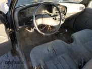 ✅ 1990 Toyota Pickup DLX • VIN: JT4RN01P1L0006981 • Lot: 91663535. Listed on Copart with 270,470 mi. Free auction sales archive from the USA and detailed vehicle history report at DreamBid. Image 8.