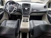 ✅ 2016 Chrysler Town & Country Touring L Anniversary Edition • VIN: 2C4RC1CGXGR121034 • Лот: 85331795. Опубликован ранее на Copart с пробегом 155 068 миль. Бесплатный доступ к архиву аукционных продаж из США и подробный отчёт об истории автомобиля на DreamBid. Изображение 8.