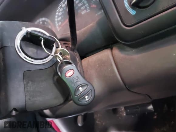 ✅ 2000 Dodge Dakota Sport • VIN: 1B7GG2AN5YS793828 • Lot: 41955863. Wystawiony na IAAI z przebiegiem 267 861 mil. Bezpłatny archiwum sprzedaży aukcyjnych z USA i szczegółowy raport historii pojazdu na DreamBid. Zdjęcie 11.