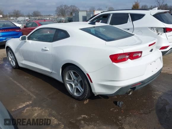 ✅ 2021 Chevrolet Camaro 1LS • VIN: 1G1FA1RXXM0131688 • Lot: 41394288. Wystawiony na IAAI z przebiegiem 56 346 mil. Bezpłatny archiwum sprzedaży aukcyjnych z USA i szczegółowy raport historii pojazdu na DreamBid. Zdjęcie 14.