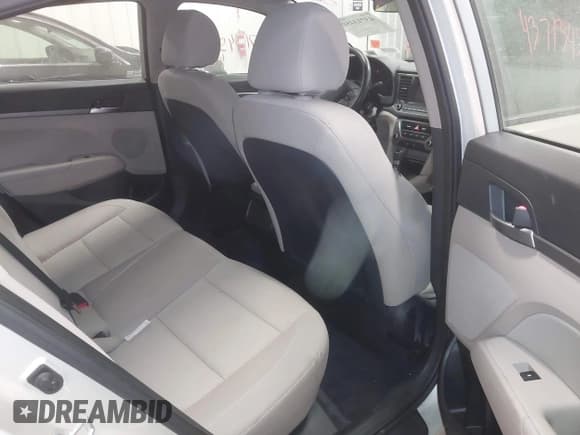 ✅ 2017 Hyundai Elantra Limited • VIN: 5NPD84LF7HH010668 • Lot: 43713450. Listed on IAAI with 141,254 mi. Free auction sales archive from the USA and detailed vehicle history report at DreamBid. Image 8.