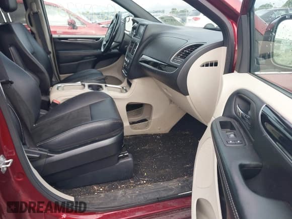✅ 2019 Dodge Grand Caravan SXT • VIN: 2C4RDGCG7KR773537 • Lot: 42827726. Wystawiony na IAAI z przebiegiem 116 282 mil. Bezpłatny archiwum sprzedaży aukcyjnych z USA i szczegółowy raport historii pojazdu na DreamBid. Zdjęcie 5.