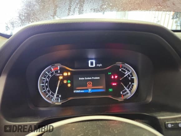 ✅ 2017 Honda Pilot LX • VIN: 5FNYF6H18HB057447 • Lot: 86459015. Listed on Copart with 72,865 mi. Free auction sales archive from the USA and detailed vehicle history report at DreamBid. Image 9.