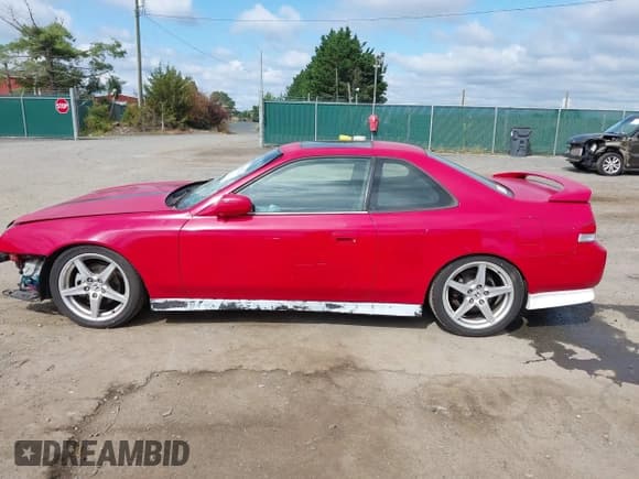 ✅ 1999 Honda Prelude • VIN: JHMBB6247XC010165 • Lot: 43003598. Listed on IAAI with 134,683 mi. Free auction sales archive from the USA and detailed vehicle history report at DreamBid. Image 15.