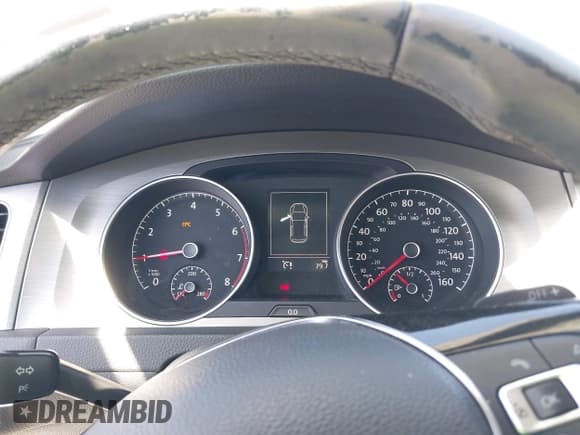 ✅ 2015 Volkswagen Golf TSI S • VIN: 3VW217AU9FM040953 • Lot: 42254339. Listed on IAAI with 32,903 mi. Free auction sales archive from the USA and detailed vehicle history report at DreamBid. Image 7.