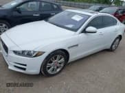 ✅ 2019 Jaguar XE 25t Premium • VIN: SAJAJ4FX7KCP44274 • Lot: 42301419. Wystawiony na IAAI z przebiegiem 52 384 mil. Bezpłatny archiwum sprzedaży aukcyjnych z USA i szczegółowy raport historii pojazdu na DreamBid. Zdjęcie 18.