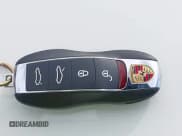 ✅ 2017 Porsche 718 Boxster S • VIN: WP0CB2A89HS241269 • Lot: 43599737. Wystawiony na IAAI z przebiegiem 19 139 mil. Bezpłatny archiwum sprzedaży aukcyjnych z USA i szczegółowy raport historii pojazdu na DreamBid. Zdjęcie 11.