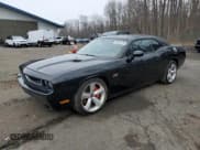 ✅ 2012 Dodge Challenger SRT-8 392 • VIN: 2C3CDYCJ4CH217379 • Lot: 85422154. Wystawiony na Copart z przebiegiem 65 836 mil. Bezpłatny archiwum sprzedaży aukcyjnych z USA i szczegółowy raport historii pojazdu na DreamBid. Zdjęcie 1.