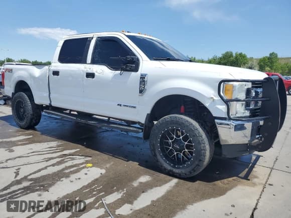 ✅ 2017 Ford F-350 Platinum • VIN: 1FT8W3BT8HEB47658 • Lot: 58339075. Listed on Copart with 89,934 mi. Free auction sales archive from the USA and detailed vehicle history report at DreamBid. Image 4.