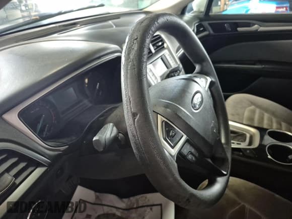 ✅ 2014 Ford Fusion S • VIN: 3FA6P0G74ER101256 • Лот: 43842170. Опубликован ранее на IAAI с пробегом 56 671 миль. Бесплатный доступ к архиву аукционных продаж из США и подробный отчёт об истории автомобиля на DreamBid. Изображение 26.