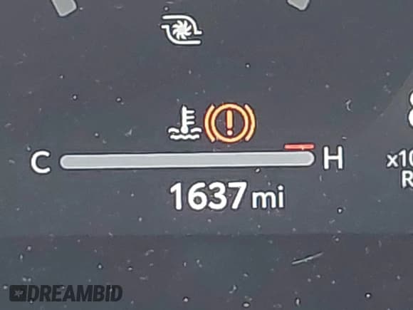 ✅ 2025 Toyota 4Runner SR5 • VIN: JTEVA5BR6S5002493 • Lot: 42669087. Listed on IAAI with 1,637 mi. Free auction sales archive from the USA and detailed vehicle history report at DreamBid. Image 16.