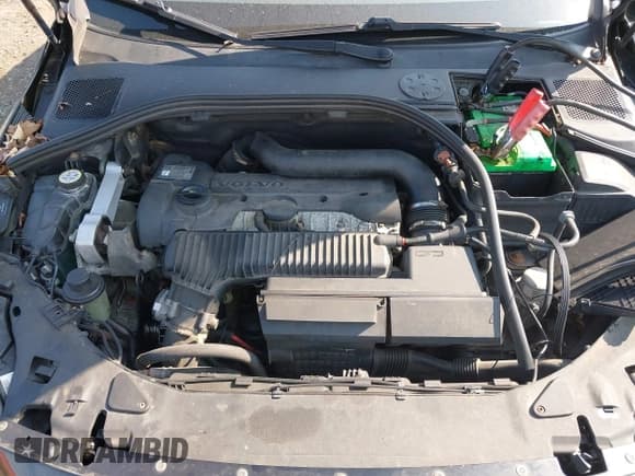 ✅ 2012 Volvo S60 T5 • VIN: YV1622FS4C2119147 • Lot: 43239923. Wystawiony na IAAI z przebiegiem 171 696 mil. Bezpłatny archiwum sprzedaży aukcyjnych z USA i szczegółowy raport historii pojazdu na DreamBid. Zdjęcie 10.