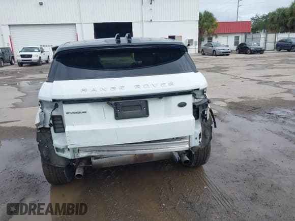 ✅ 2018 Land Rover Range Rover Evoque SE • VIN: SALVP2RX3JH291814 • Lot: 43404764. Listed on IAAI with 136,814 mi. Free auction sales archive from the USA and detailed vehicle history report at DreamBid. Image 16.