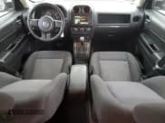 ✅ 2015 Jeep Patriot Latitude • VIN: 1C4NJPFB6FD297006 • Lot: 86141475. Wystawiony na Copart z przebiegiem 170 431 mil. Bezpłatny archiwum sprzedaży aukcyjnych z USA i szczegółowy raport historii pojazdu na DreamBid. Zdjęcie 8.