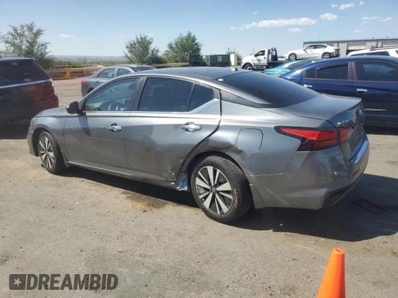 ✅ 2022 Nissan Altima SV • VIN: 1N4BL4DV9NN337585 • Лот: 68678105. Опубликован ранее на Copart с пробегом 75 872 миль. Бесплатный доступ к архиву аукционных продаж из США и подробный отчёт об истории автомобиля на DreamBid. Изображение 2.