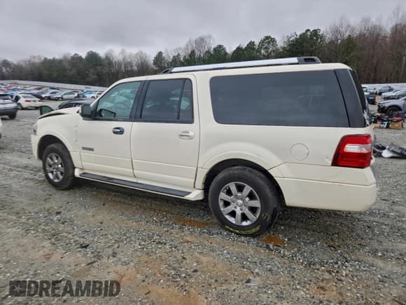 ✅ 2008 Ford Expedition Max Limited • VIN: 1FMFK195X8LA67994 • Lot: 94757925. Listed on Copart with 236,060 mi. Free auction sales archive from the USA and detailed vehicle history report at DreamBid. Image 2.