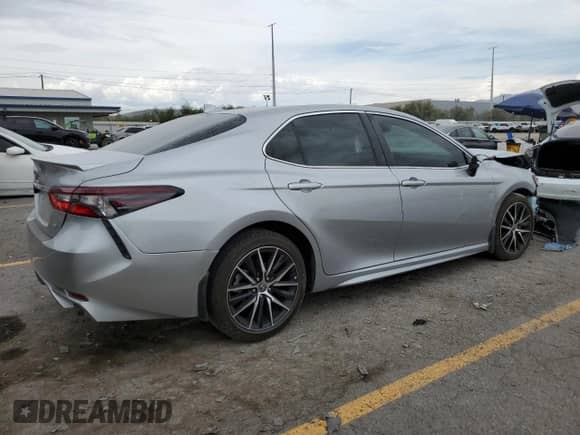 2022 Toyota Camry SE с VIN 4T1S11AK3NU048289, выставлен на аукционе Copart как лот 70018485 с пробегом 10 830 миль миль и Списание • Salvage title. История ставок и продаж доступна на DreamBid. Изображение 3.