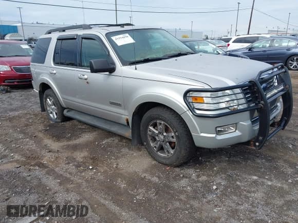 ✅ 2007 Ford Explorer XLT • VIN: 1FMEU73EX7UB85991 • Лот: 43294850. Опубликован ранее на IAAI с пробегом 244 234 миль. Бесплатный доступ к архиву аукционных продаж из США и подробный отчёт об истории автомобиля на DreamBid. Изображение 1.