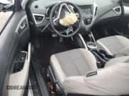 ✅ 2013 Hyundai Veloster w/Black Int • VIN: KMHTC6AD7DU132594 • Lot: 84790475. Wystawiony na Copart z przebiegiem 110 593 mil. Bezpłatny archiwum sprzedaży aukcyjnych z USA i szczegółowy raport historii pojazdu na DreamBid. Zdjęcie 8.