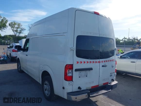 ✅ 2013 Nissan NV SV • VIN: 1N6BF0LY9DN114044 • Lot: 39906440. Wystawiony na IAAI z przebiegiem 238 850 mil. Bezpłatny archiwum sprzedaży aukcyjnych z USA i szczegółowy raport historii pojazdu na DreamBid. Zdjęcie 3.
