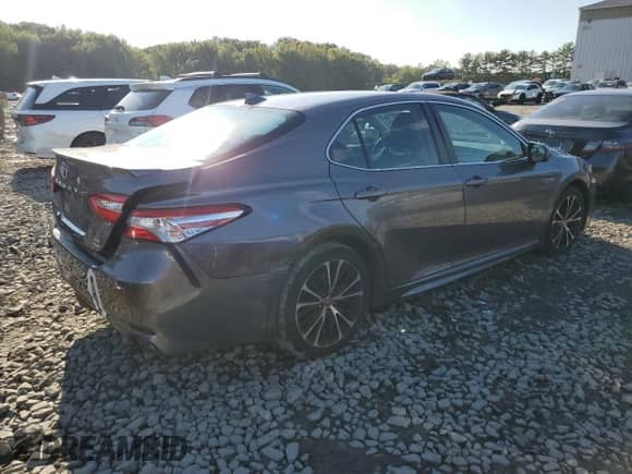 2020 Toyota Camry SE with VIN 4T1G11BK9LU008395, listed as a Copart auction lot 81319325 with Not provided miles and Salvage title. Bid and sale history available at DreamBid. Image 3.