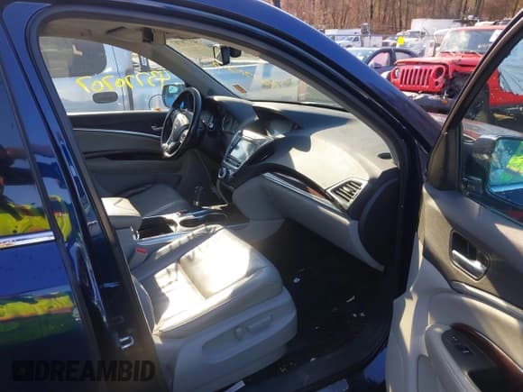 ✅ 2014 Acura MDX Technology • VIN: 5FRYD4H46EB007676 • Лот: 43770707. Опубликован ранее на IAAI с пробегом 192 743 миль. Бесплатный доступ к архиву аукционных продаж из США и подробный отчёт об истории автомобиля на DreamBid. Изображение 5.