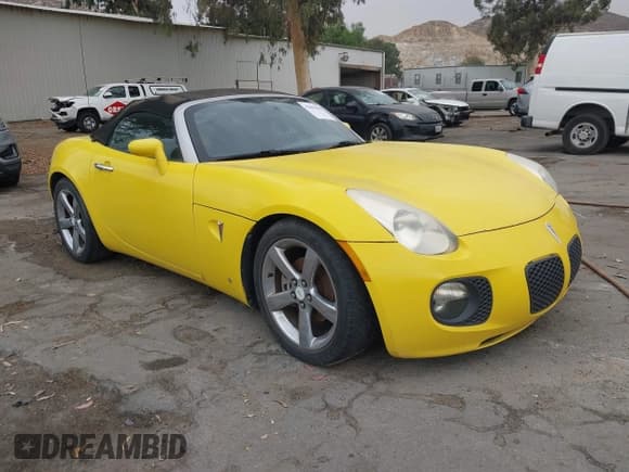 ✅ 2007 Pontiac Solstice GXP • VIN: 1G2MG35X07Y122670 • Lot: 43093988. Listed on IAAI with 84,658 mi. Free auction sales archive from the USA and detailed vehicle history report at DreamBid. Image 1.
